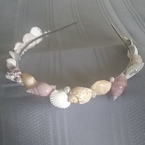 Tilly's Accessories - Tilly's Seashell Headband Tilly's Accessories - Tilly's Seashell Headband